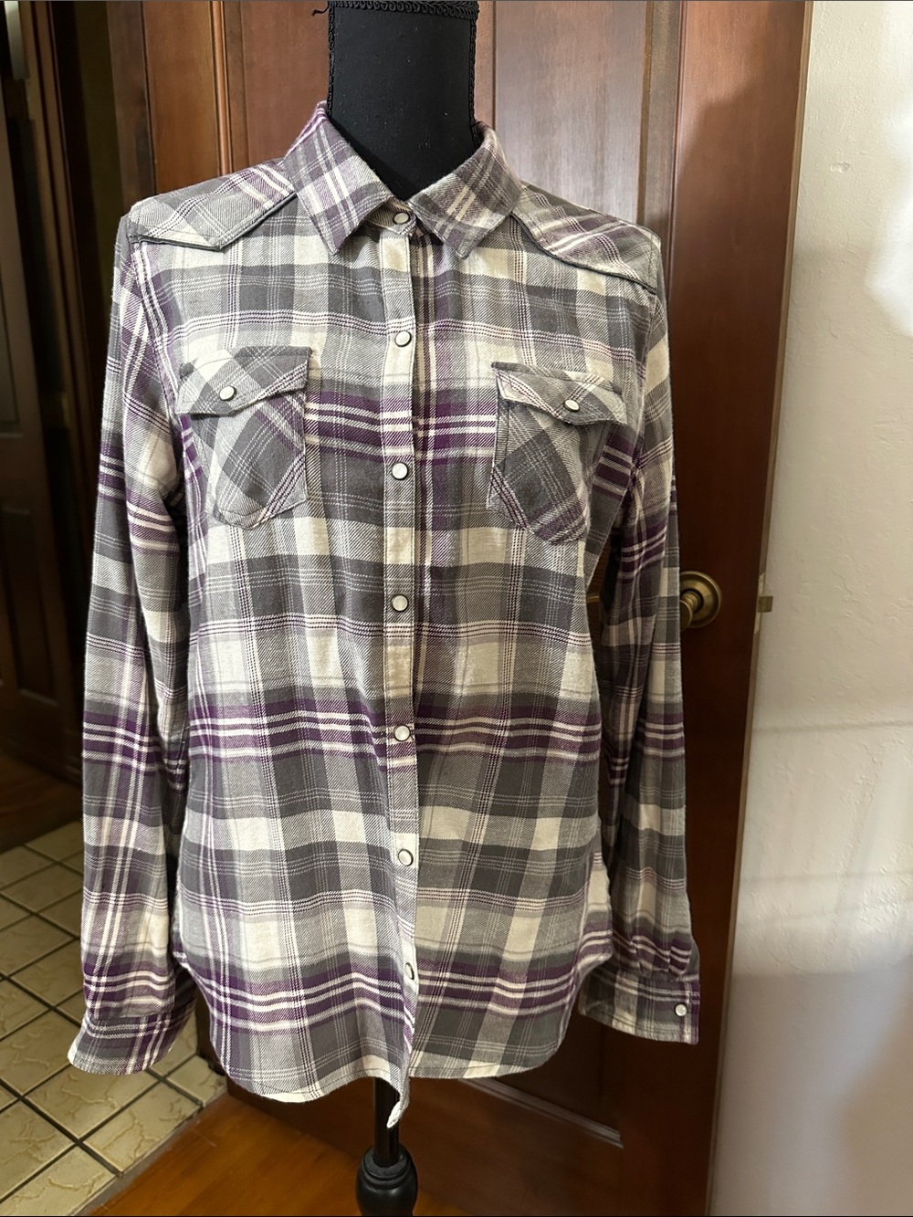 Mossimo Supply Co. Gray & Purple Plaid Snap-Front Shirt